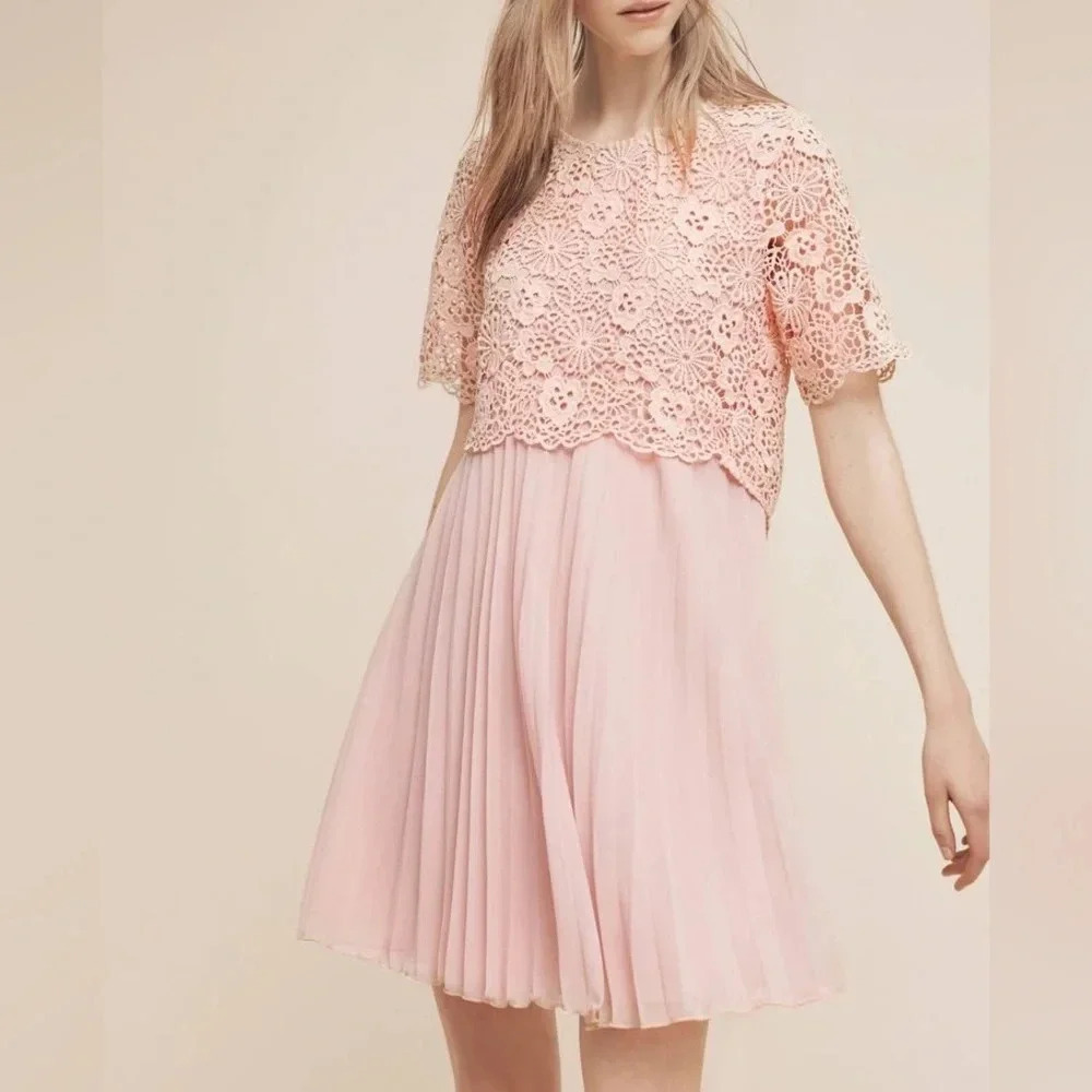 ANTHROPOLOGIE Moulinette Soeurs Adanne Blush Lace Pleat Dress Medium